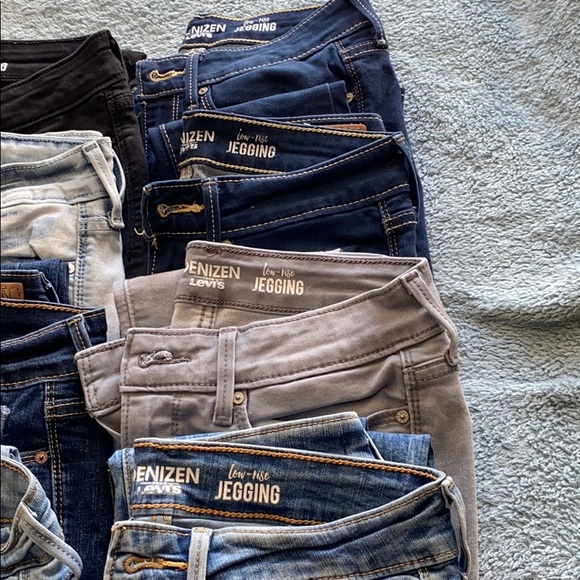 Denizens from Levi’s Low Rise Jeggings - Picture 3 of 15